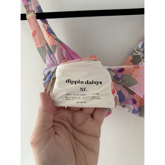 Dippin Daisy’s Women’s XL Bikini Floral Top And High Waist High Leg Bottoms - Picture 8 of 8